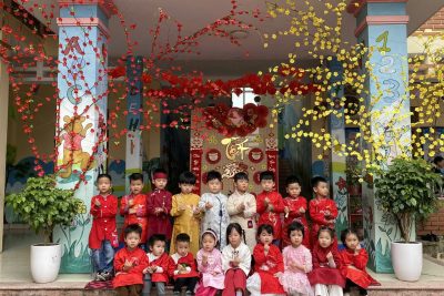 CÁC CON HỌC SINH KHU AN NÔNG HÂN HOAN CHÀO ĐÓN TẾT CỔ TRUYỀN CỦA DÂN TỘC